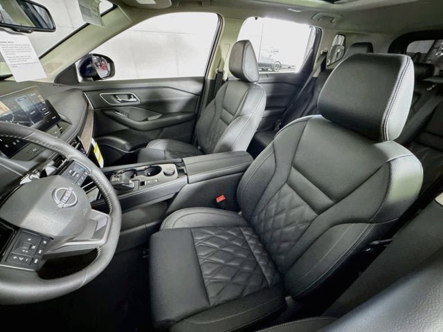 New 2026 Nissan Rogue Platinum w/ Platinum Premium Package AWD/4WD image 18