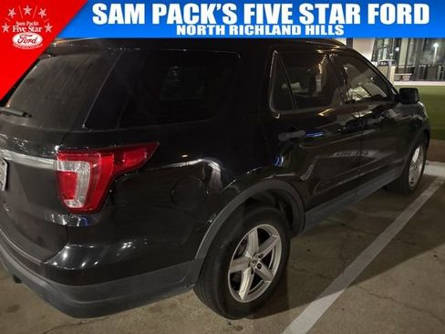 Used 2019 Ford Explorer FWD image 3