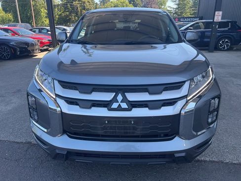 Used 2025 Mitsubishi Outlander Sport ES AWD/4WD image 3
