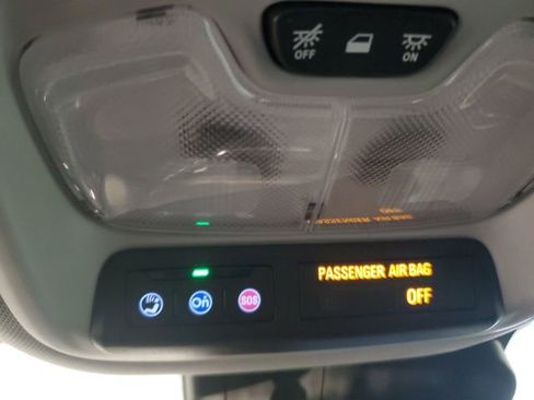 Used 2021 Chevrolet TrailBlazer LS image 21