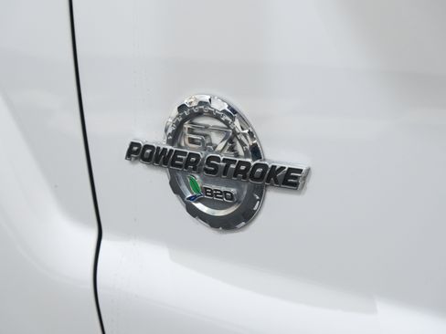 Used 2015 Ford F250 XLT w/ XLT Value Package image 18