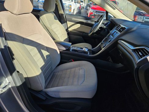 Used 2020 Ford Fusion S image 31