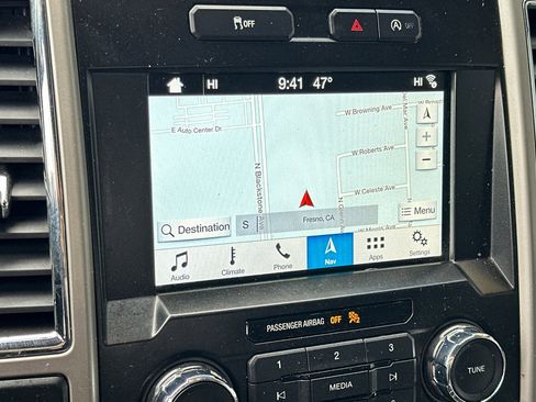 Used 2017 Ford F150 Lariat w/ Trailer Tow Package image 18