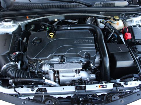 Used 2022 Chevrolet Malibu LT image 43