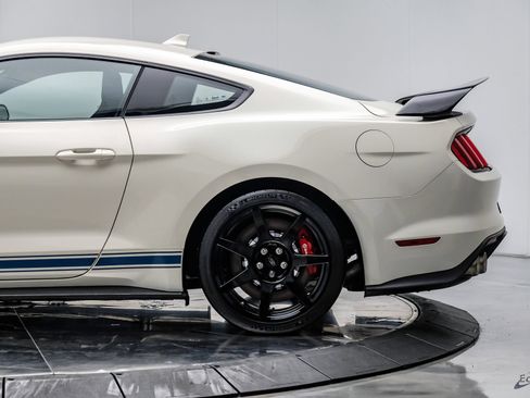 Used 2020 Ford Mustang Shelby GT350R w/ GT350R Equipment Group 920A RWD image 11