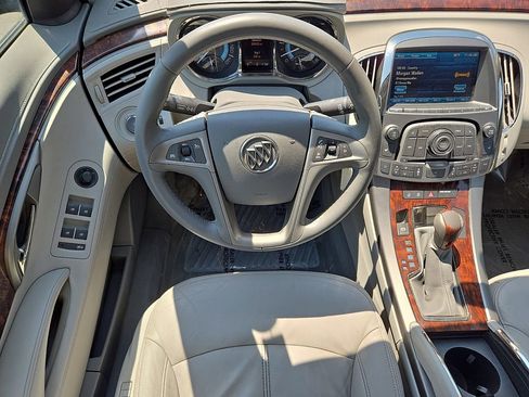 Used 2013 Buick LaCrosse Leather FWD image 12