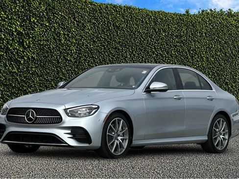 Used 2022 Mercedes-Benz E 350 Sedan image 8