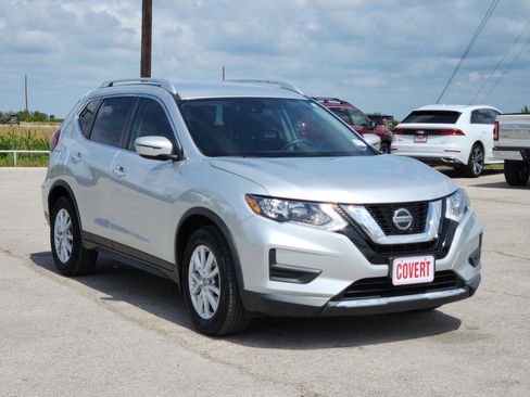 Used 2019 Nissan Rogue SV FWD image 3