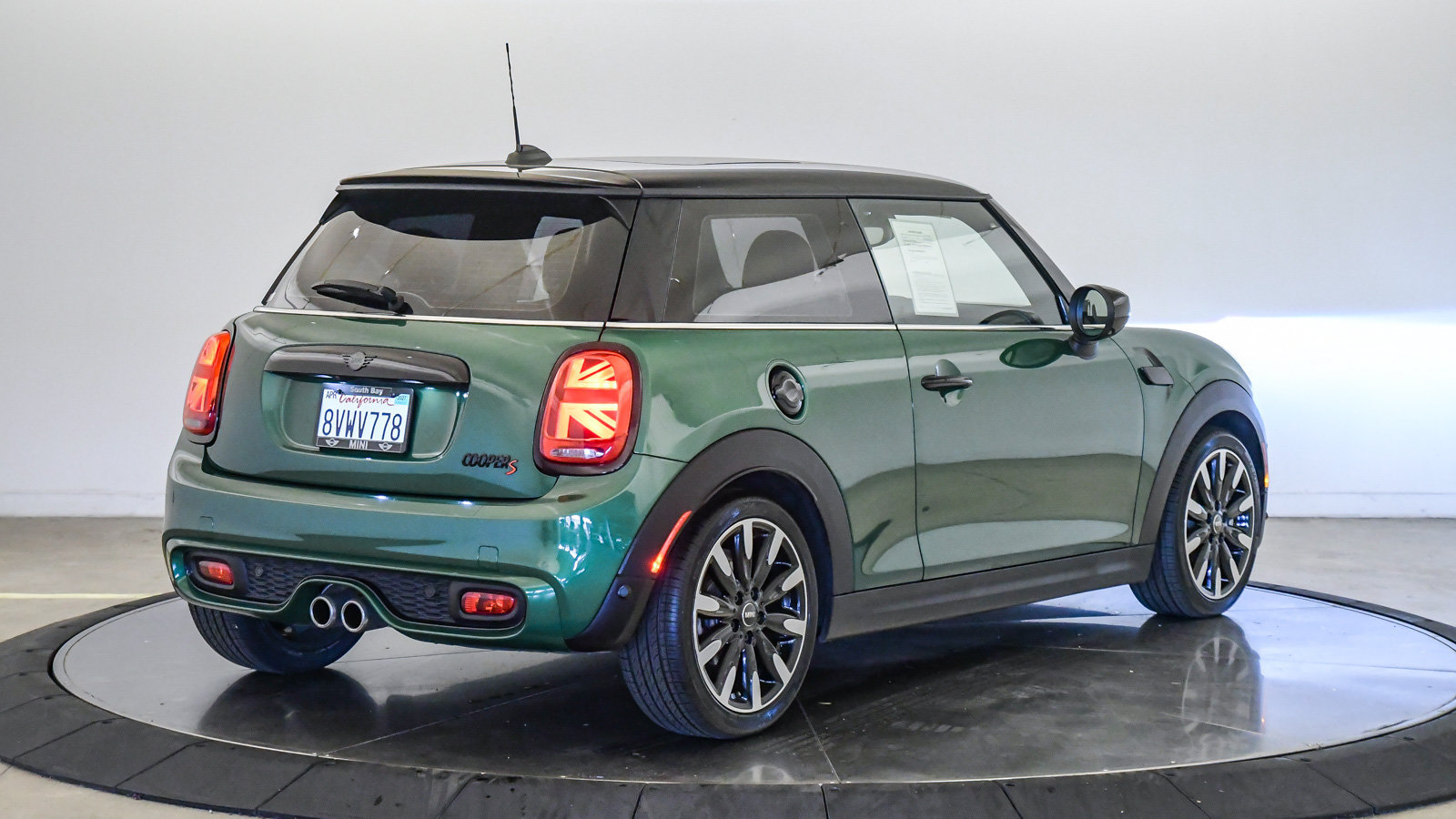 Used 2021 MINI Cooper S w/ Driver Assistance Package FWD image 5