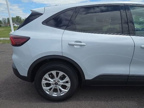Used 2025 Ford Escape Active AWD/4WD image 7