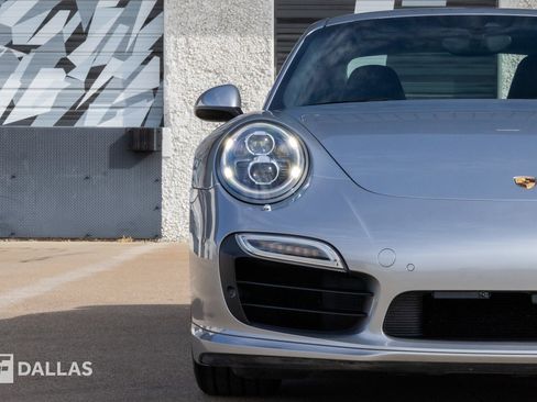 Used 2014 Porsche 911 Turbo S image 4