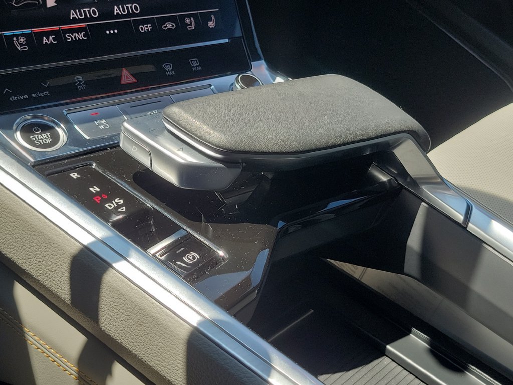 Certified 2024 Audi Q8 e-tron Prestige AWD/4WD image 29
