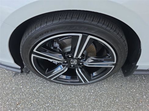 Used 2024 Honda Accord Sport image 10
