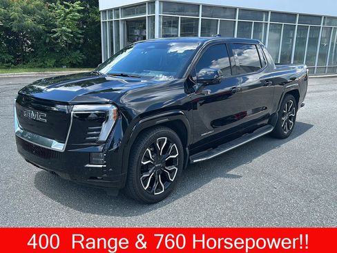 Used 2025 GMC Sierra EV Denali AWD/4WD image 1