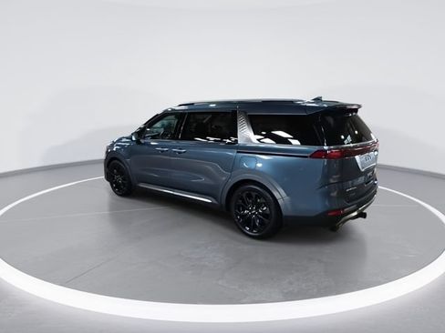 Used 2023 Kia Carnival SX Prestige FWD image 6