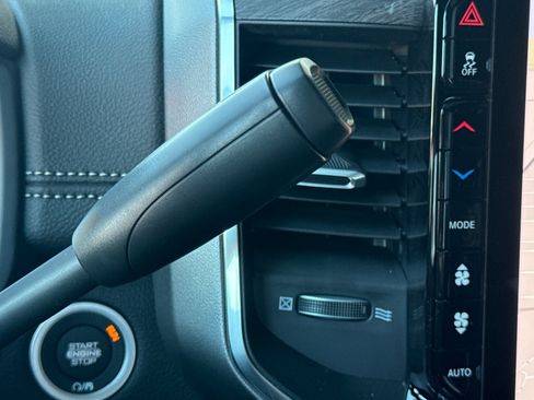 New 2026 RAM 2500 Laramie AWD/4WD image 20