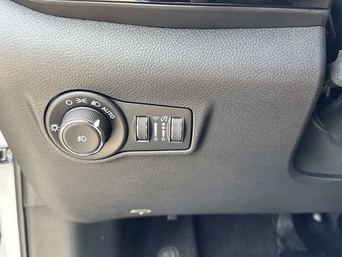 New 2026 Jeep Compass Latitude AWD/4WD image 29