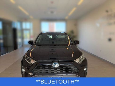Used 2021 Toyota RAV4 XLE AWD/4WD image 7