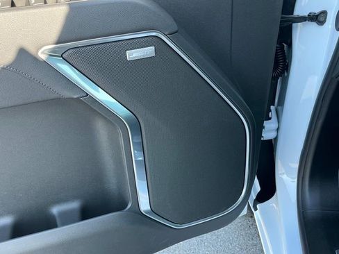 New 2026 GMC Sierra 2500 SLT w/ SLT Premium Package AWD/4WD image 26