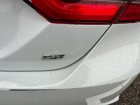 Certified 2022 Toyota Camry SE FWD image 7