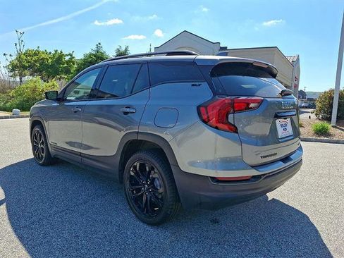 Used 2020 GMC Terrain SLT w/ Preferred Package AWD/4WD image 22