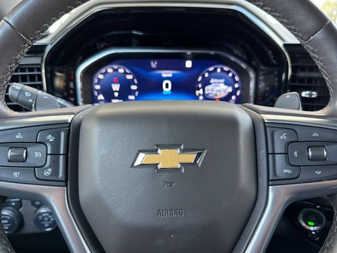 Used 2022 Chevrolet Silverado 1500 LTZ AWD/4WD image 25