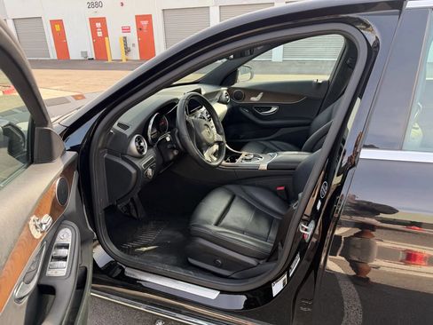 Used 2018 Mercedes-Benz C 300 Sedan image 10