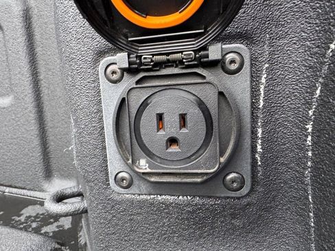 Used 2025 Chevrolet Silverado 3500 High Country w/ High Country Premium Package image 11