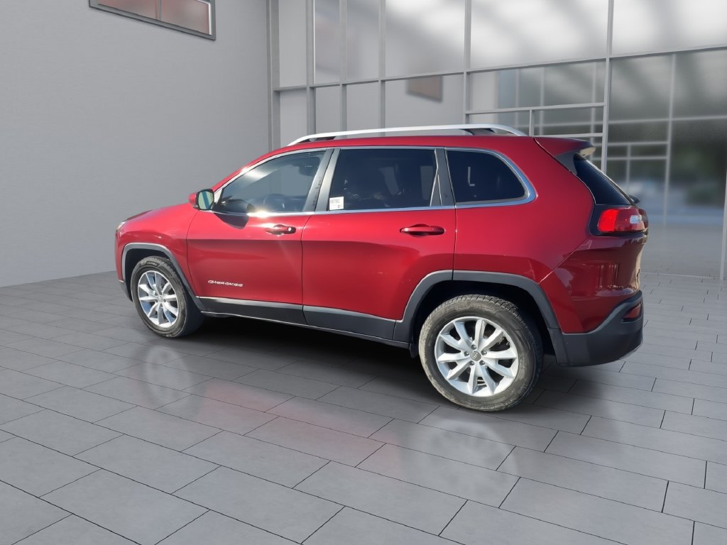 Used 2015 Jeep Cherokee Limited w/ Trailer Tow Group AWD/4WD image 6