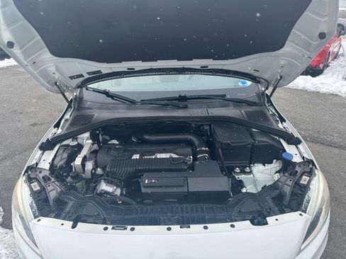 Used 2014 Volvo S60 T5 image 23