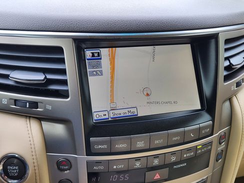 Used 2014 Lexus LX 570 4WD image 18