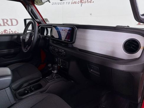Used 2024 Jeep Gladiator Sport AWD/4WD image 33