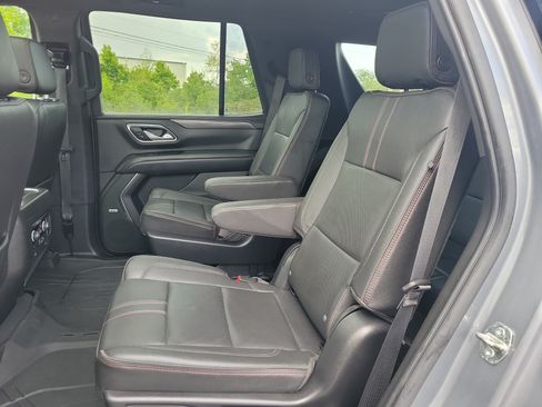 Used 2022 Chevrolet Tahoe RST w/ Luxury Package AWD/4WD image 16