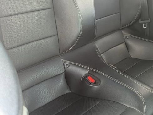 Used 2023 Ford Mustang Premium image 7