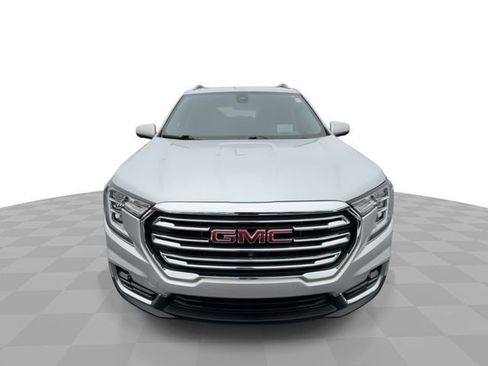 Certified 2022 GMC Terrain SLT w/ Infotainment Package II image 3