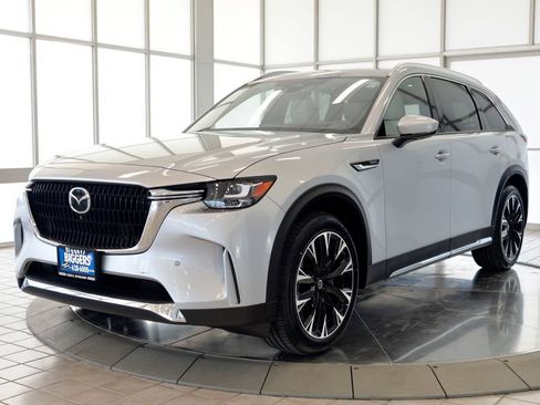 Used 2024 MAZDA CX-90 Plug-In Hybrid w/ Premium Plus AWD/4WD image 4