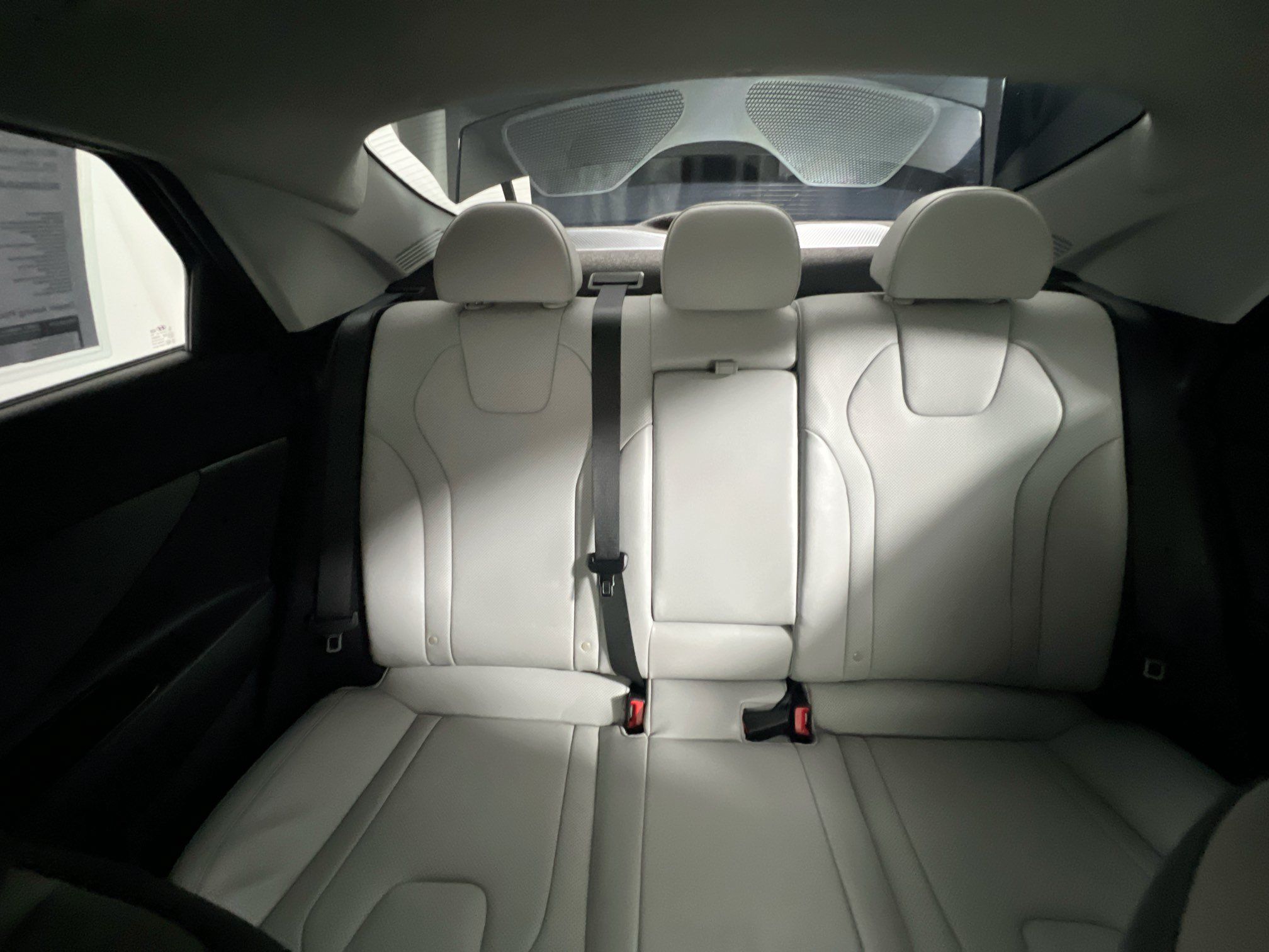 Used 2023 Hyundai Elantra Limited FWD image 32