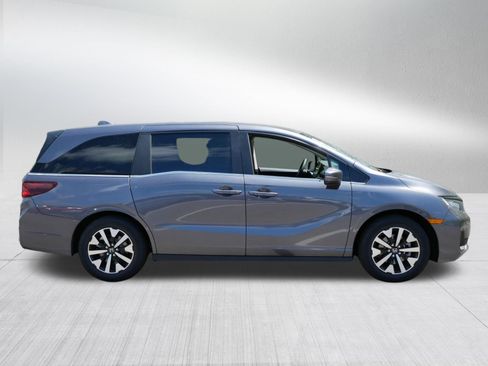 Certified 2026 Honda Odyssey EX-L image 5