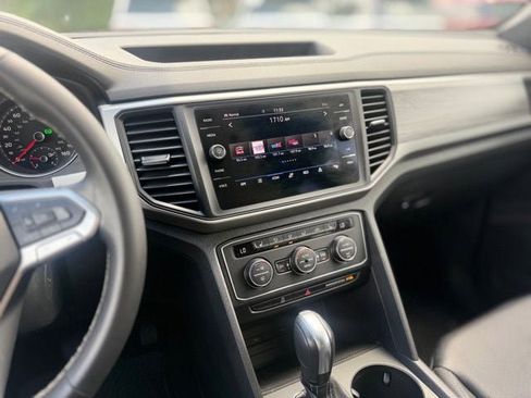 Used 2021 Volkswagen Atlas Cross Sport SE AWD/4WD image 19