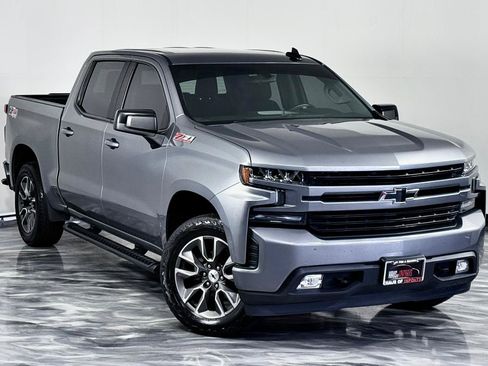 Used 2020 Chevrolet Silverado 1500 RST AWD/4WD image 3
