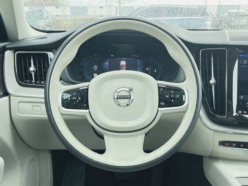 Certified 2023 Volvo XC60 B5 Plus w/ Climate Package image 16