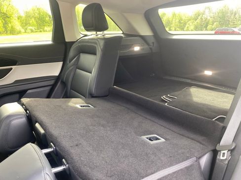 Used 2024 Lincoln Nautilus Premier image 21