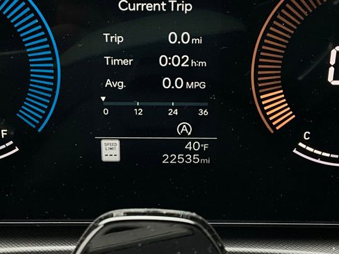 Used 2025 Hyundai Santa Fe SEL image 41