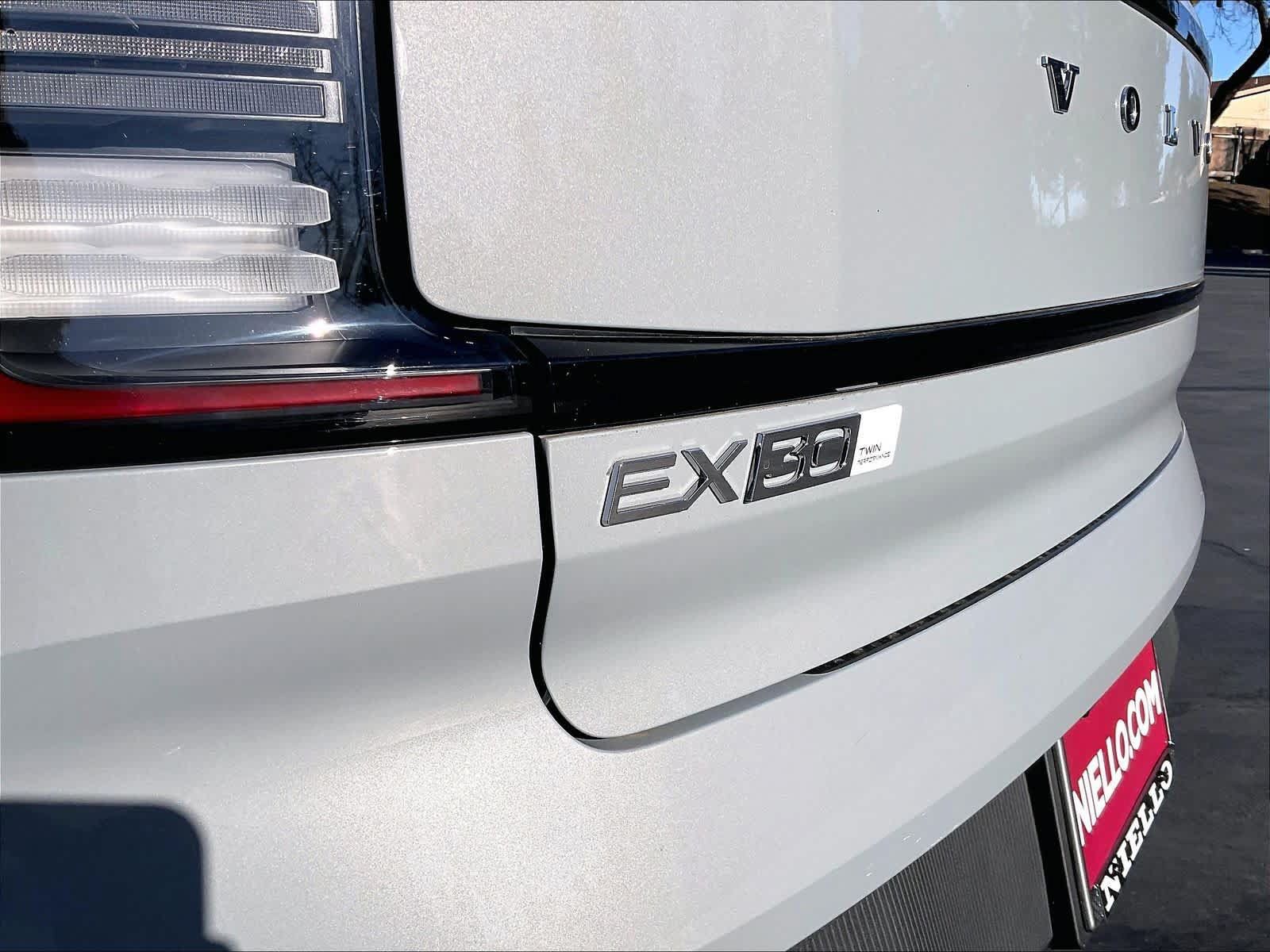 New 2025 Volvo EX30 Ultra w/ Protection Package Premier AWD/4WD image 26
