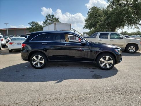 Used 2017 Mercedes-Benz GLC 300 image 4