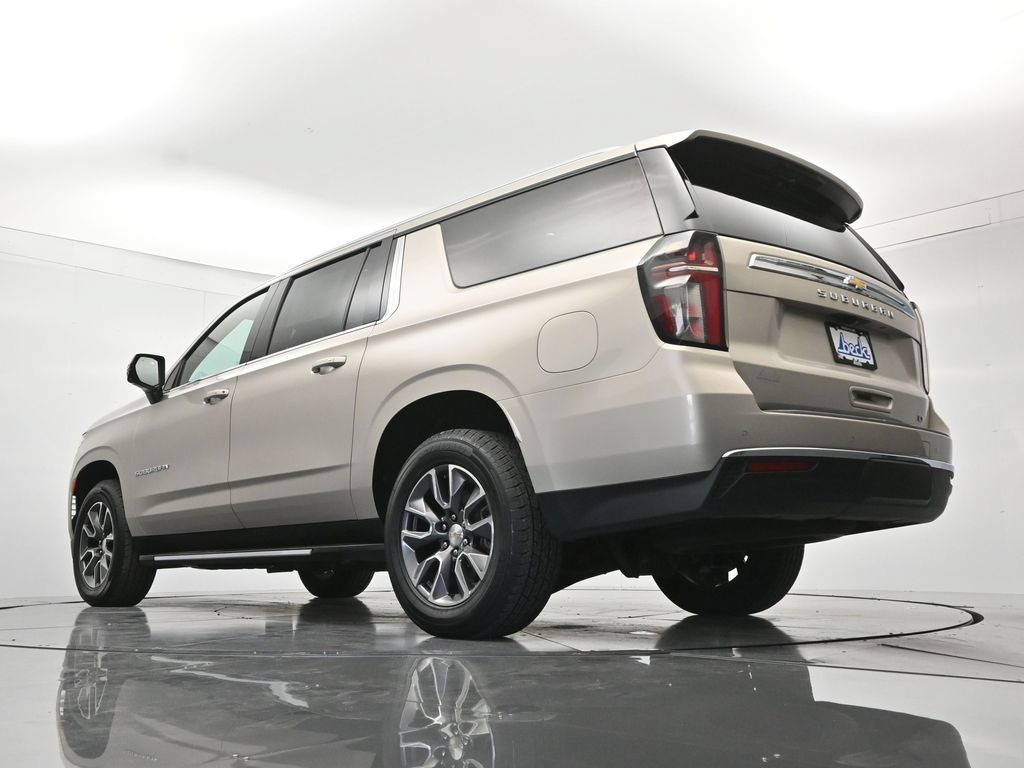 Certified 2024 Chevrolet Suburban LT w/ LT Signature Plus Package AWD/4WD image 46