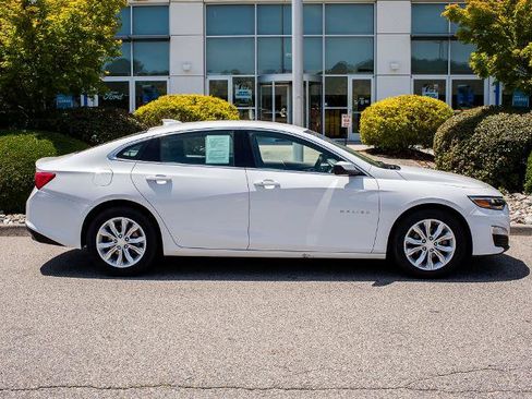 Used 2024 Chevrolet Malibu LT FWD image 1