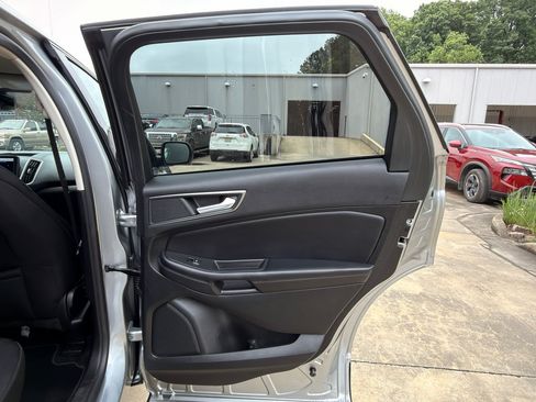 Used 2022 Ford Edge SE AWD/4WD image 17