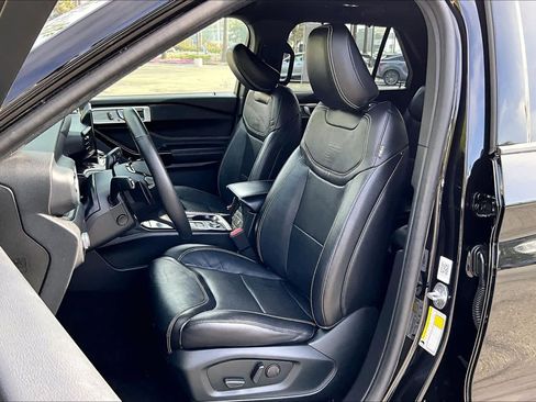 Used 2021 Ford Explorer ST w/ Equipment Group 401A image 7