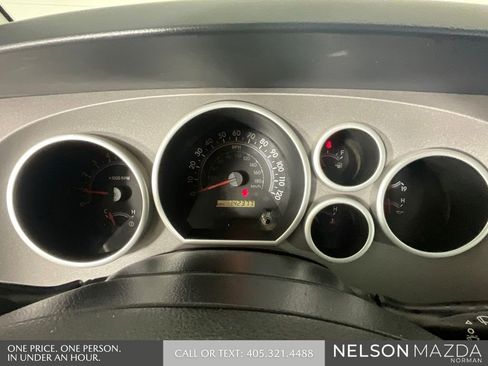 Used 2012 Toyota Tundra 4x4 CrewMax w/ SR5 Pkg image 44